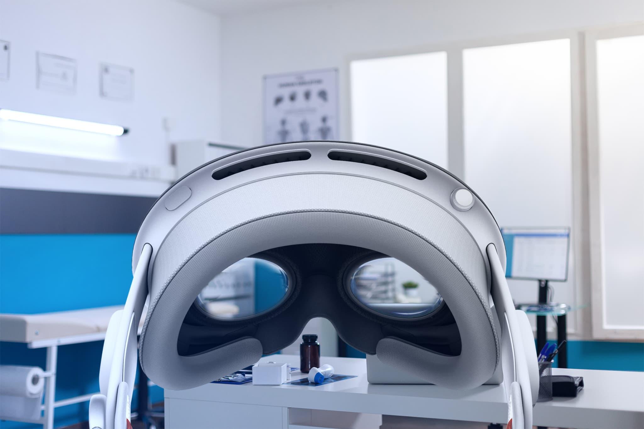 Vision Pro: Healthcare App Dev Guide 2025 - Banner